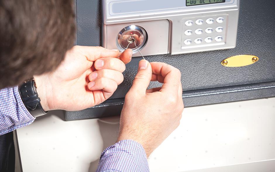 ouverture de porte claquée serrurier Hanvoile